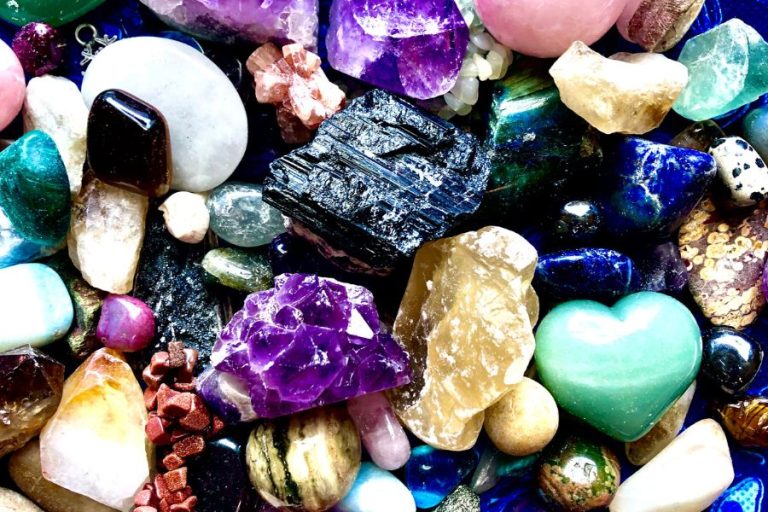 Unlocking Your Inner Energy: A Guide to the Chakra Crystals
